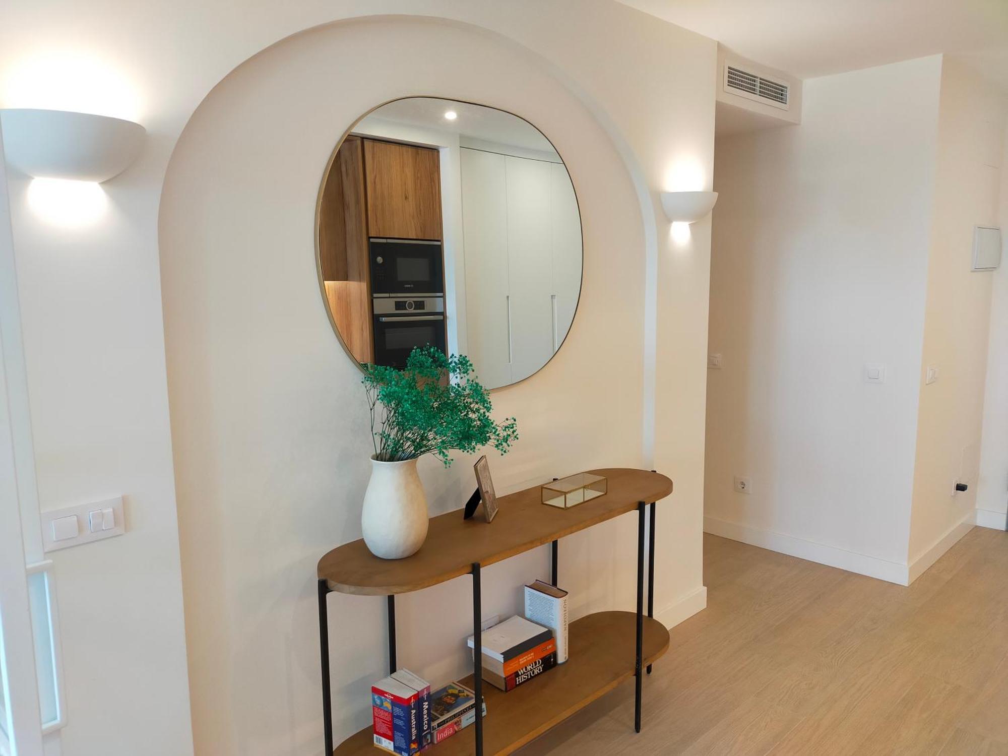 Plaza Espana Luxury Apartment *