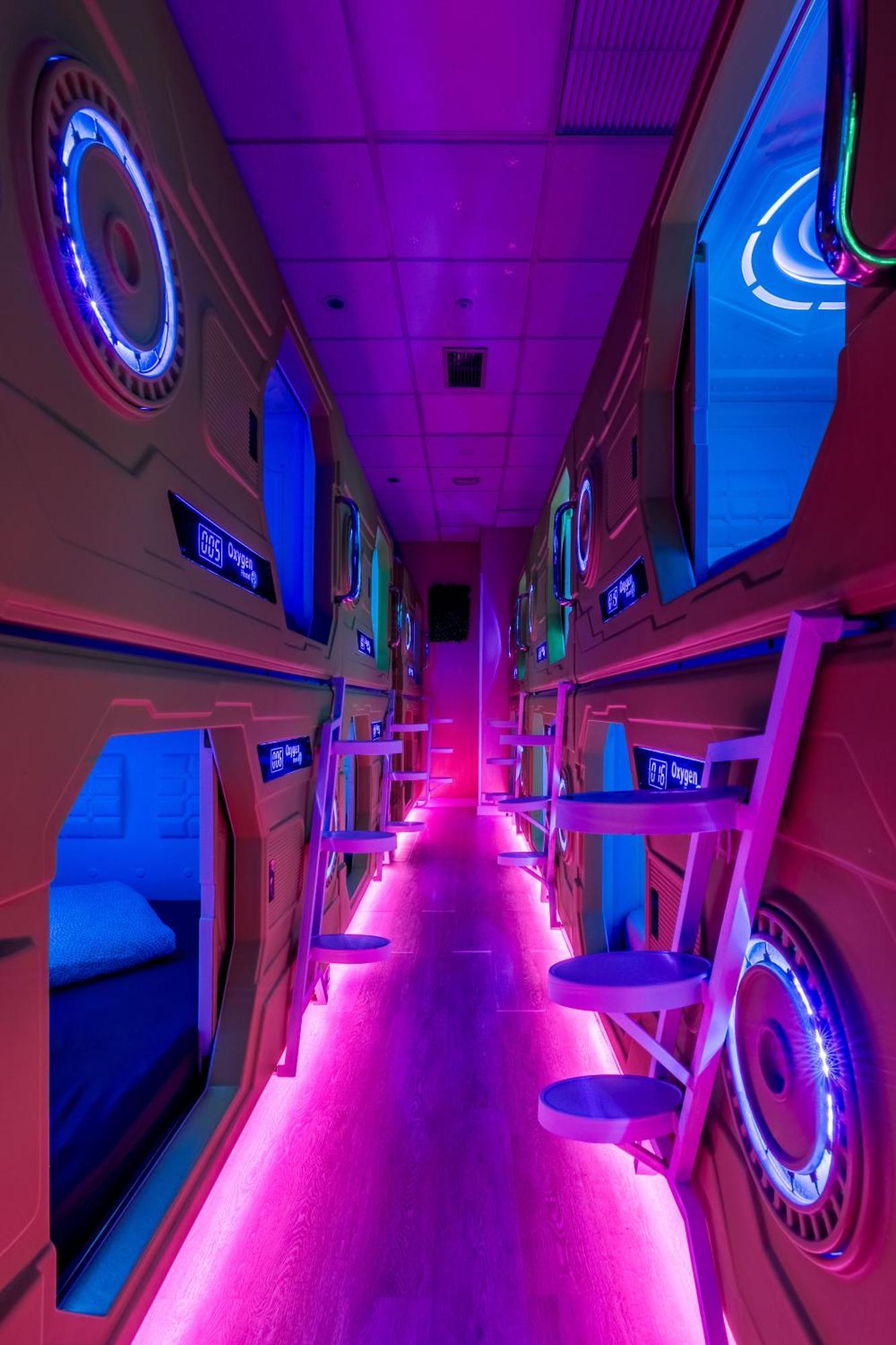 Hostel Oxygen Capsula