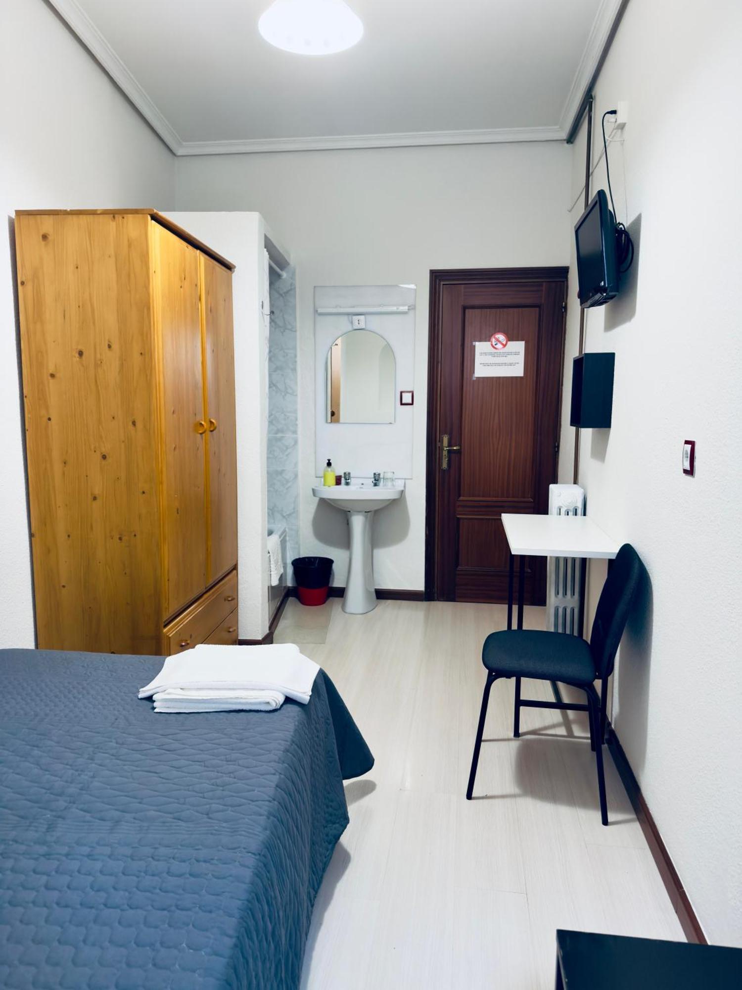 Guest house Conde De Alba *