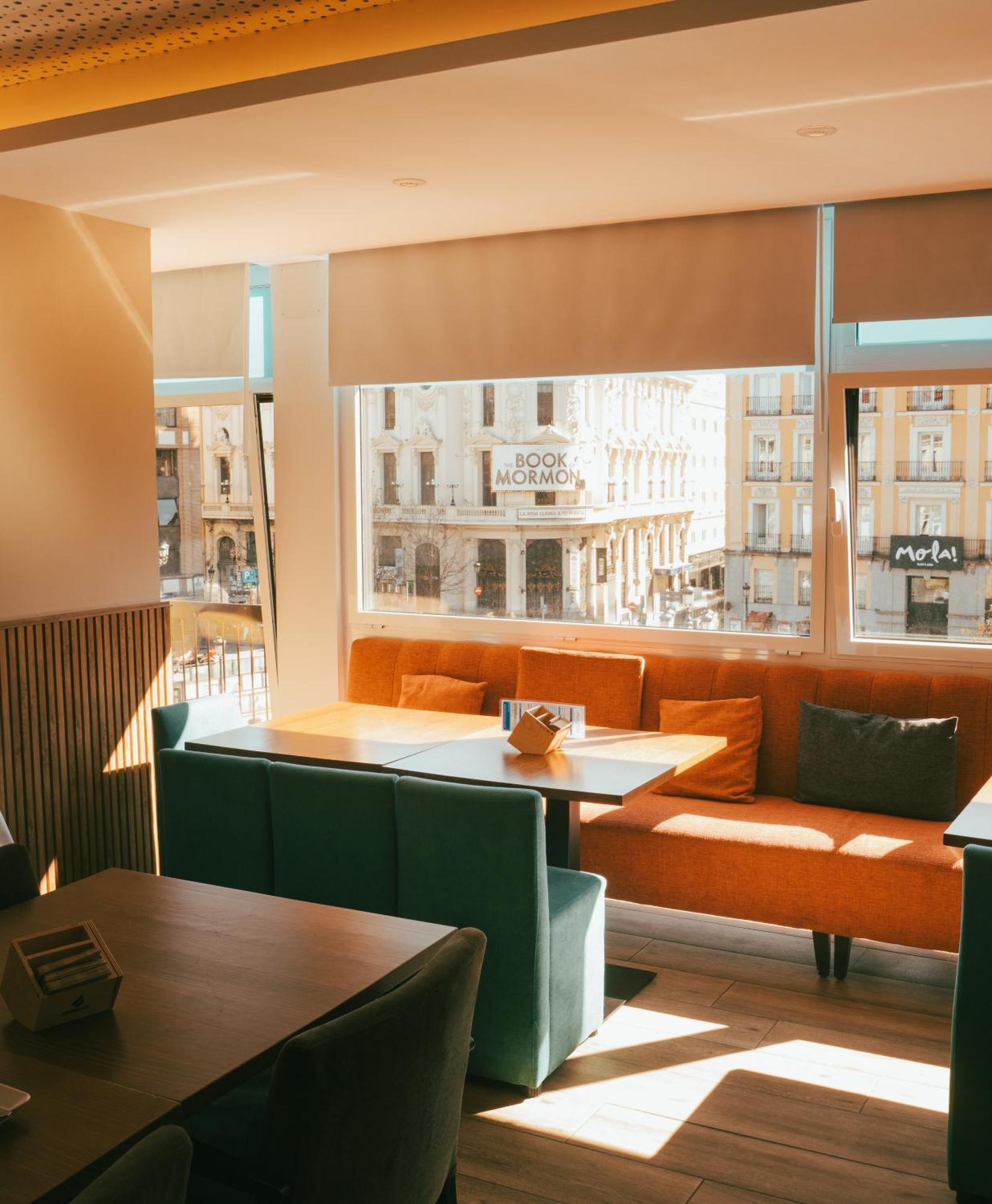 Only For Women Madrid-sol Hostel *