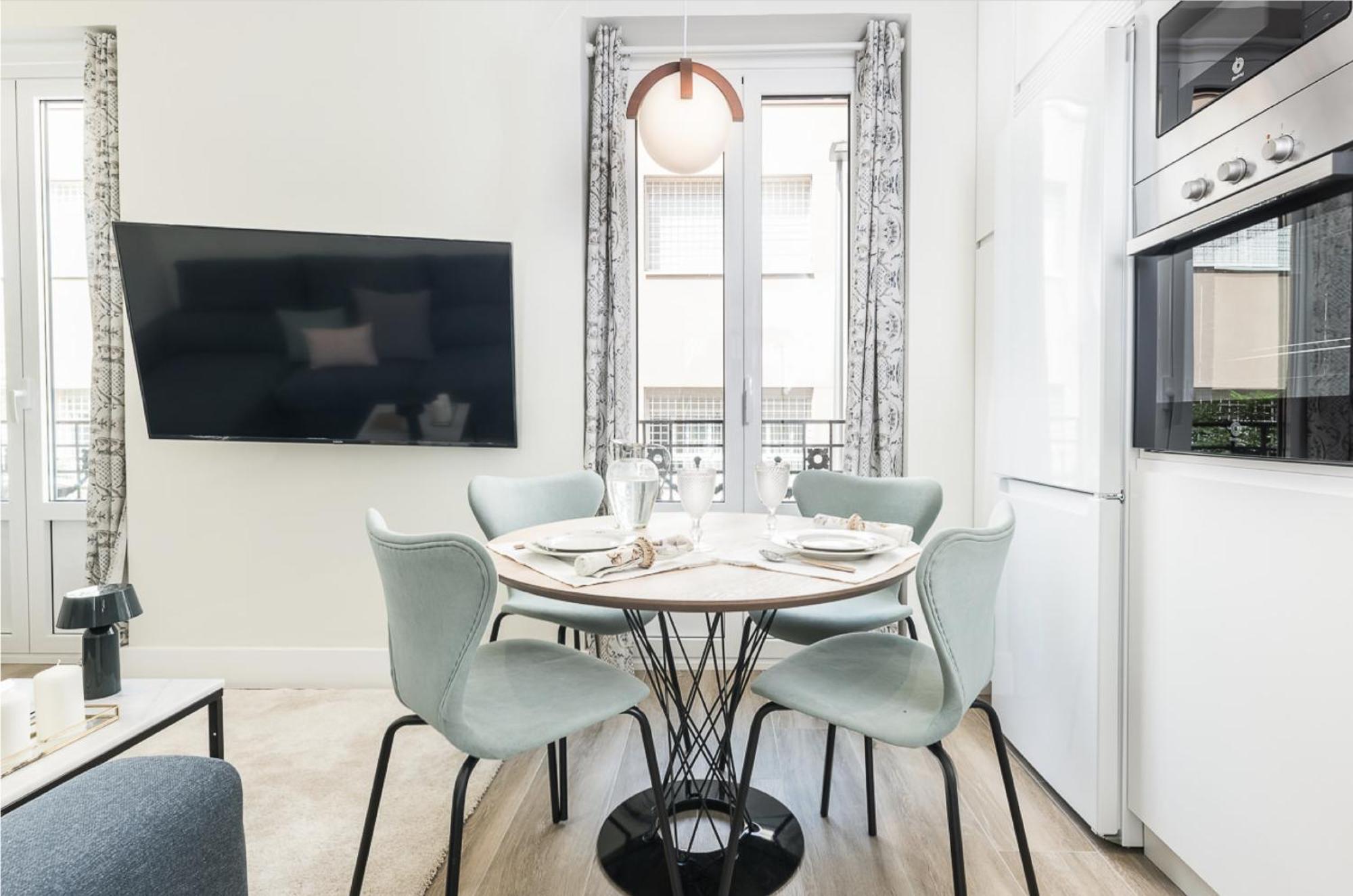 Dplace To Be - Luxury In Barrio De Salamanca Apartment