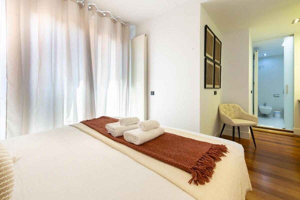 Temporary 3-bedroom Duplex In Downtown Bas15 Madri