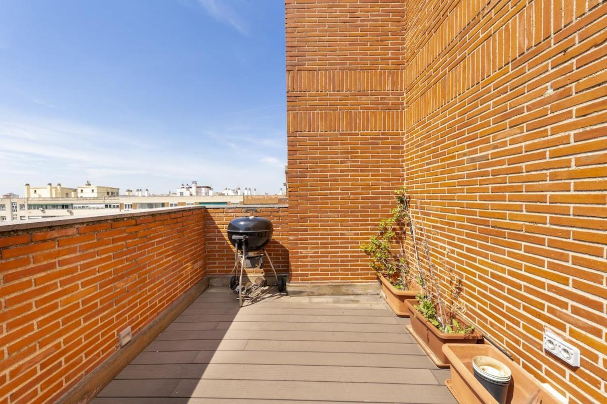 Apartamento Temporary 3-bedroom Duplex In Downtown Bas15