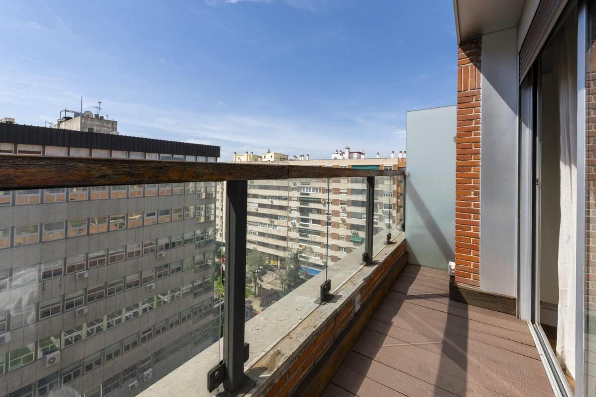 Temporary 3-bedroom Duplex In Downtown Bas15 Madri