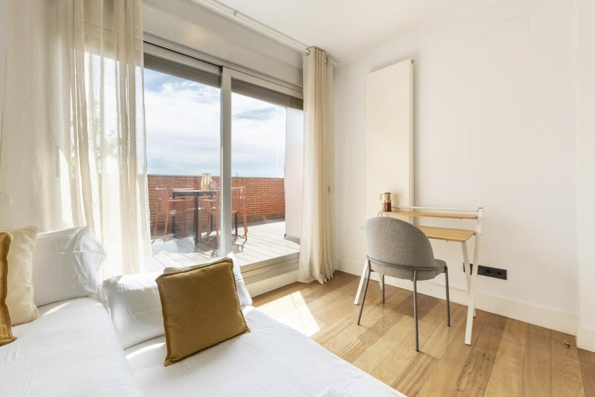 Temporary 3-bedroom Duplex In Downtown Bas15 Madri