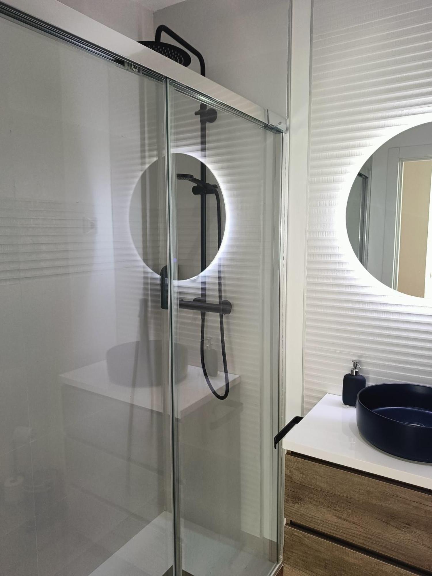 Moderno Apartamento En Madrid B