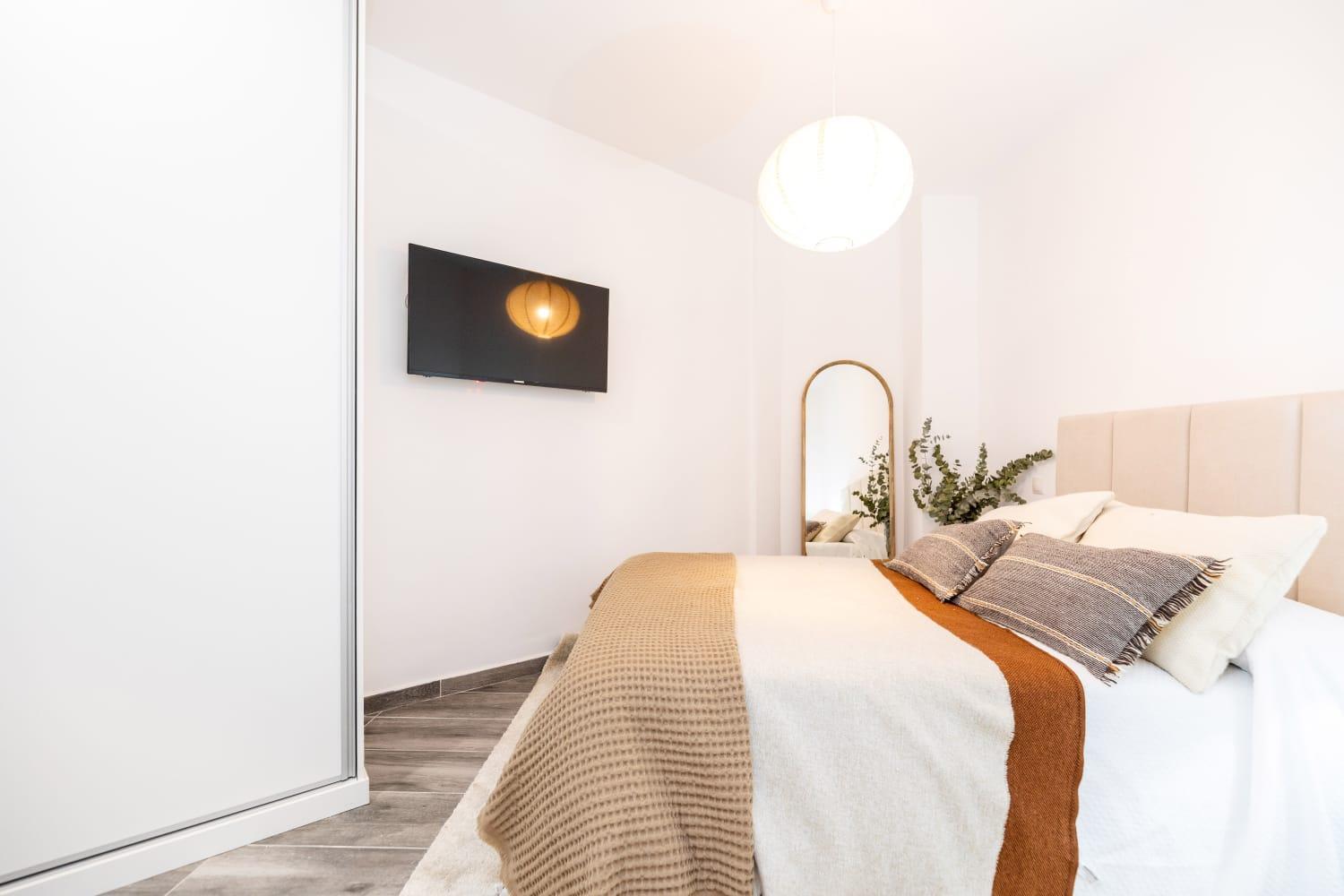 Bright Duplex In Residential Tetuan Madrid