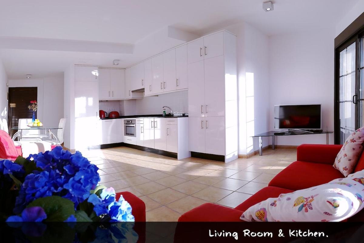 Cotillobay I And Ocean View Terrace Apartment Madrid