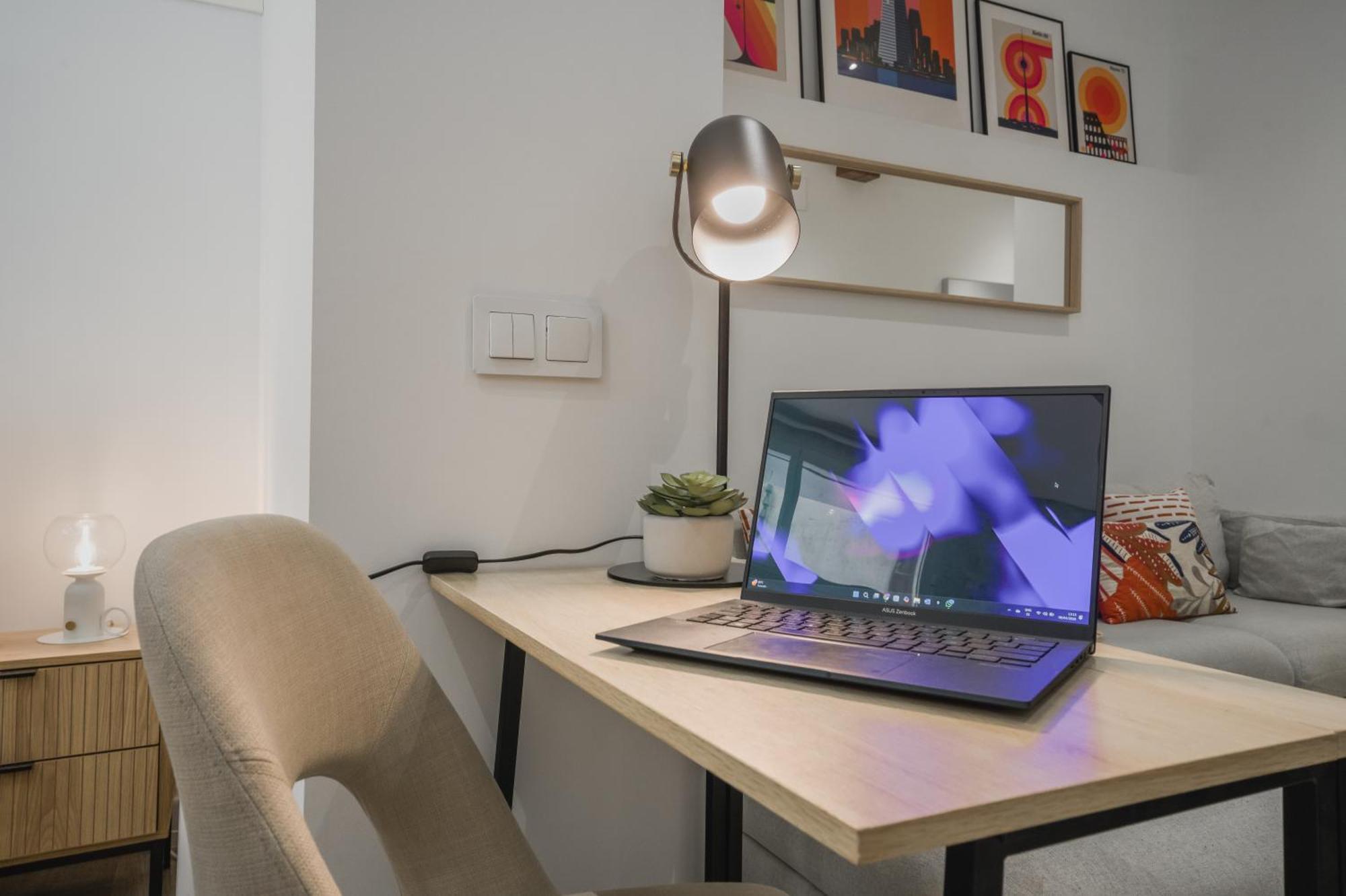 3min Walk - Retiro & Atocha - Luxury District And Desk Apartment