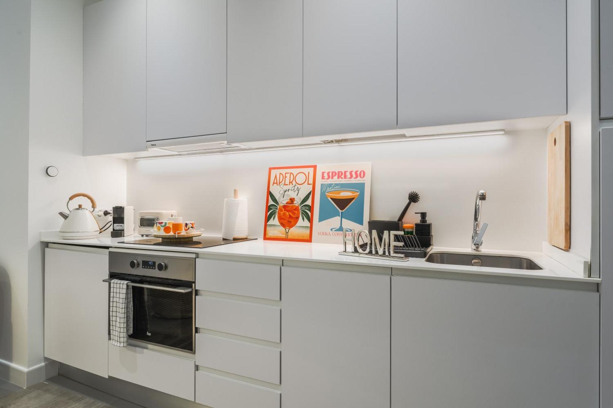 3min Walk - Retiro & Atocha - Luxury District And Desk *