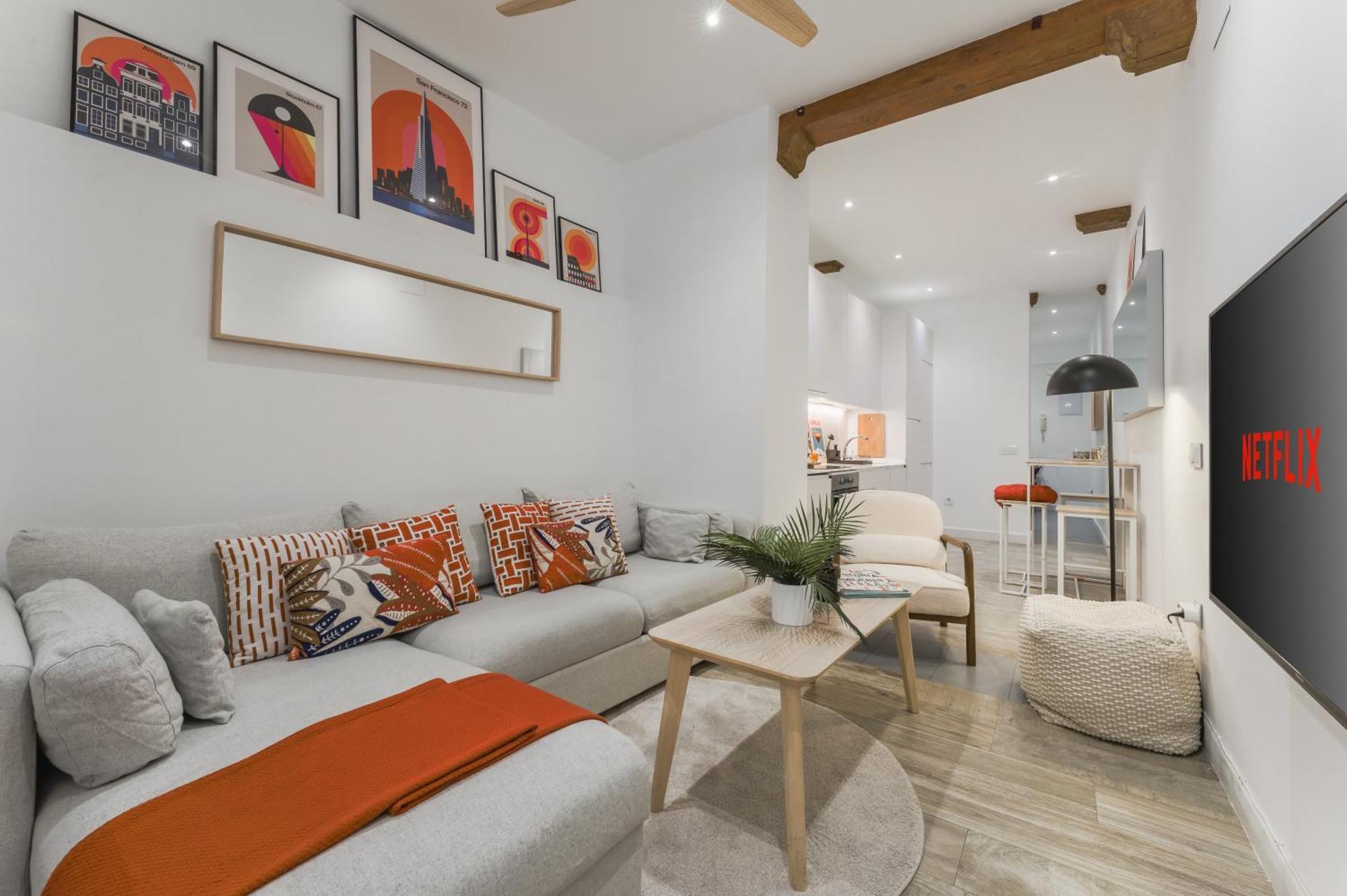 3min Walk - Retiro & Atocha - Luxury District And Desk Madrid
