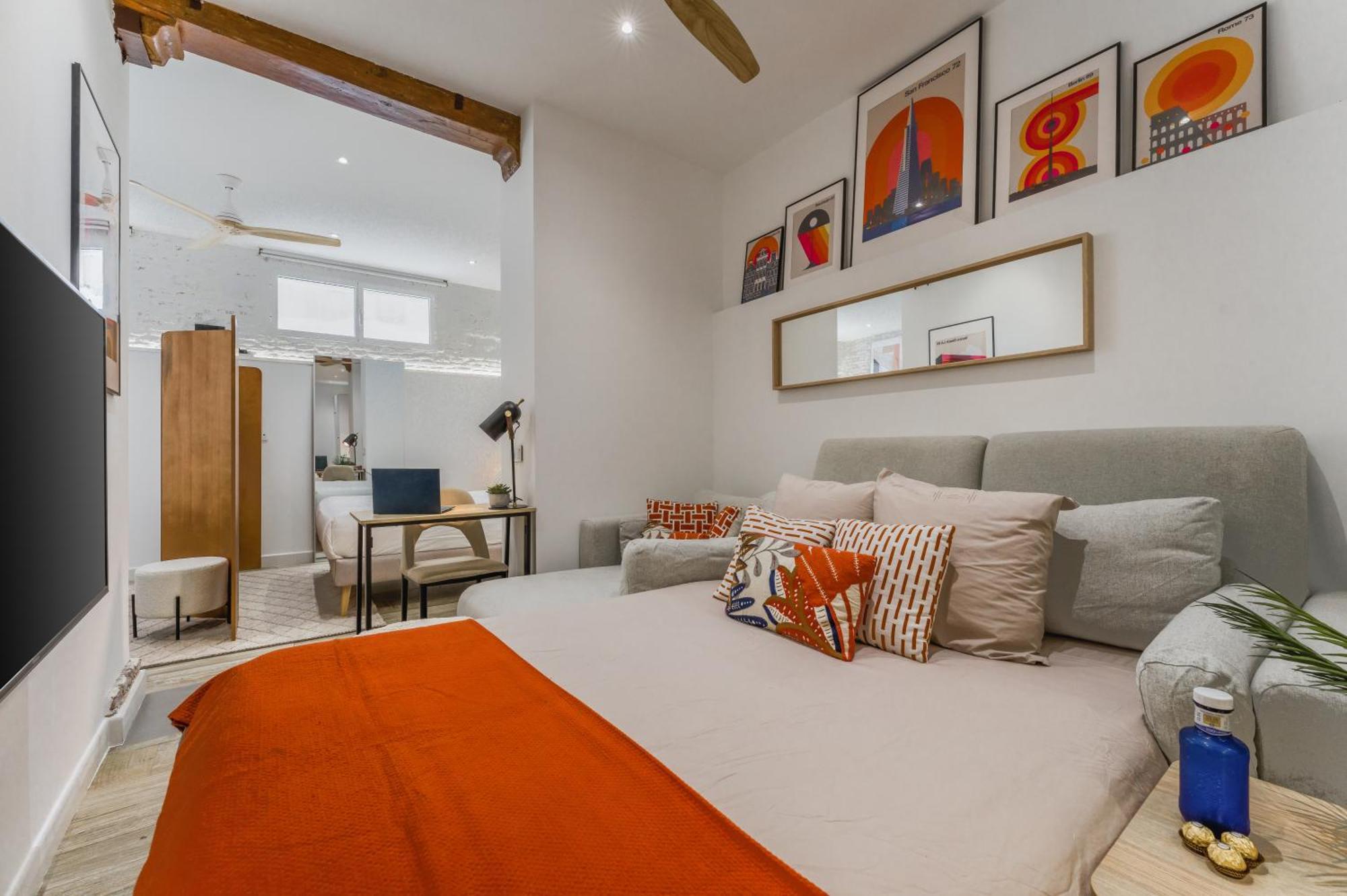 3min Walk - Retiro & Atocha - Luxury District And Desk