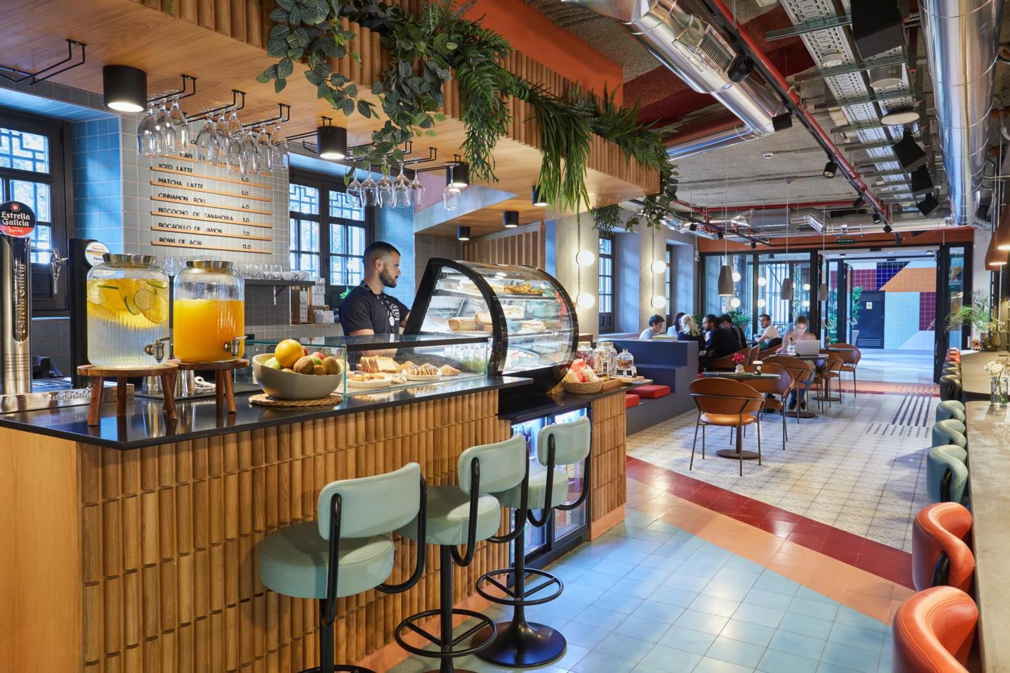 Aparthotel The Social Hub Extended Madrid