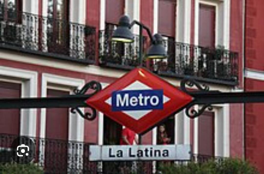 Alexa Host Hostel Madrid
