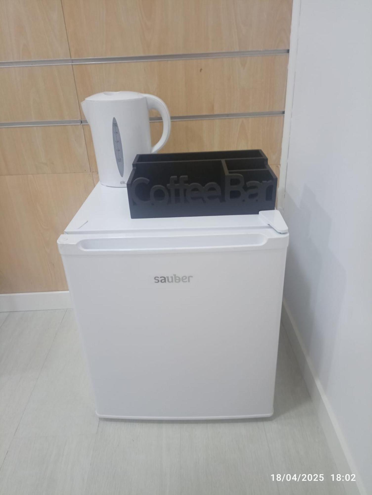 Alexa Host Hostel Madrid