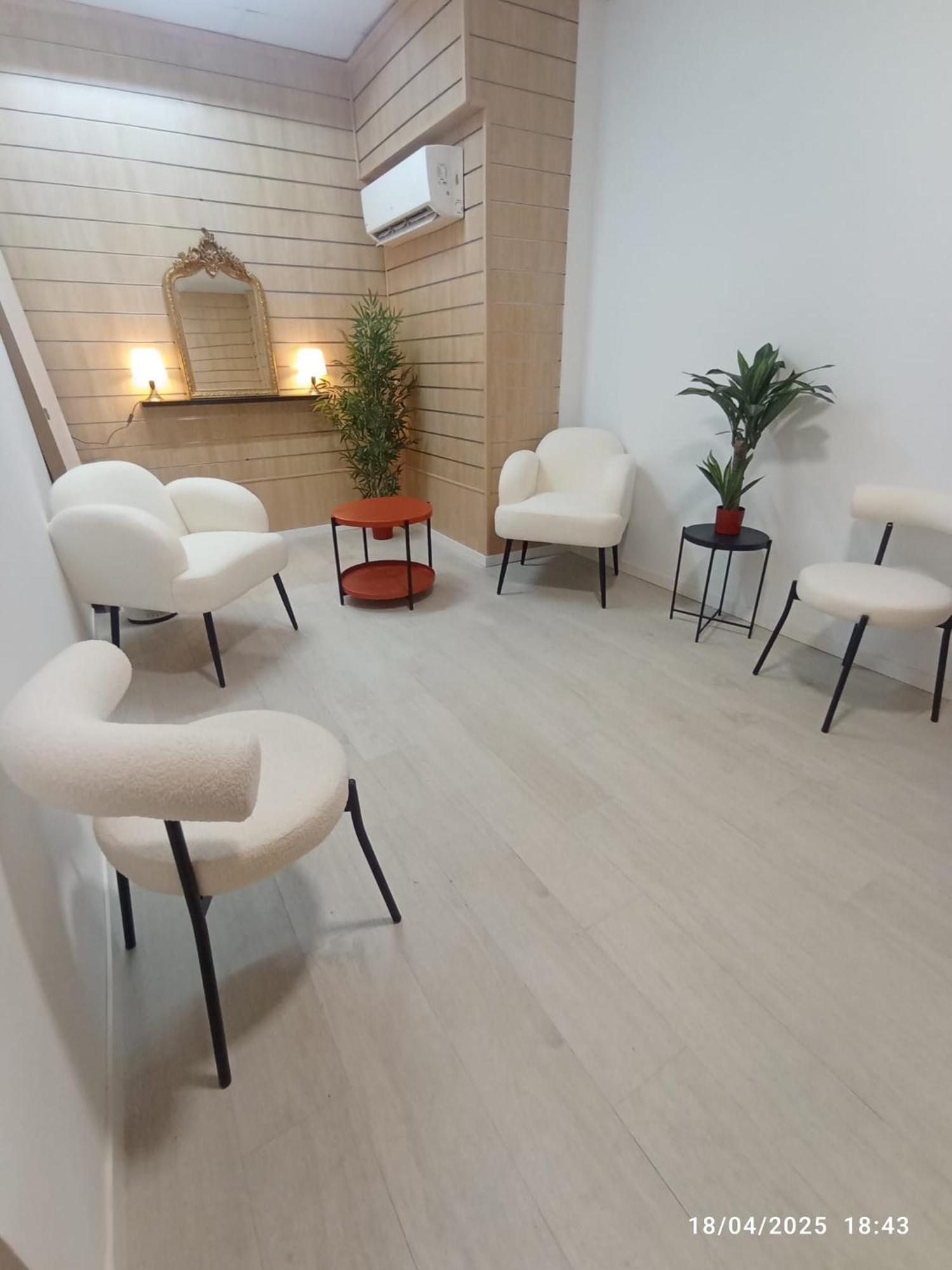 Alexa Host Hostel