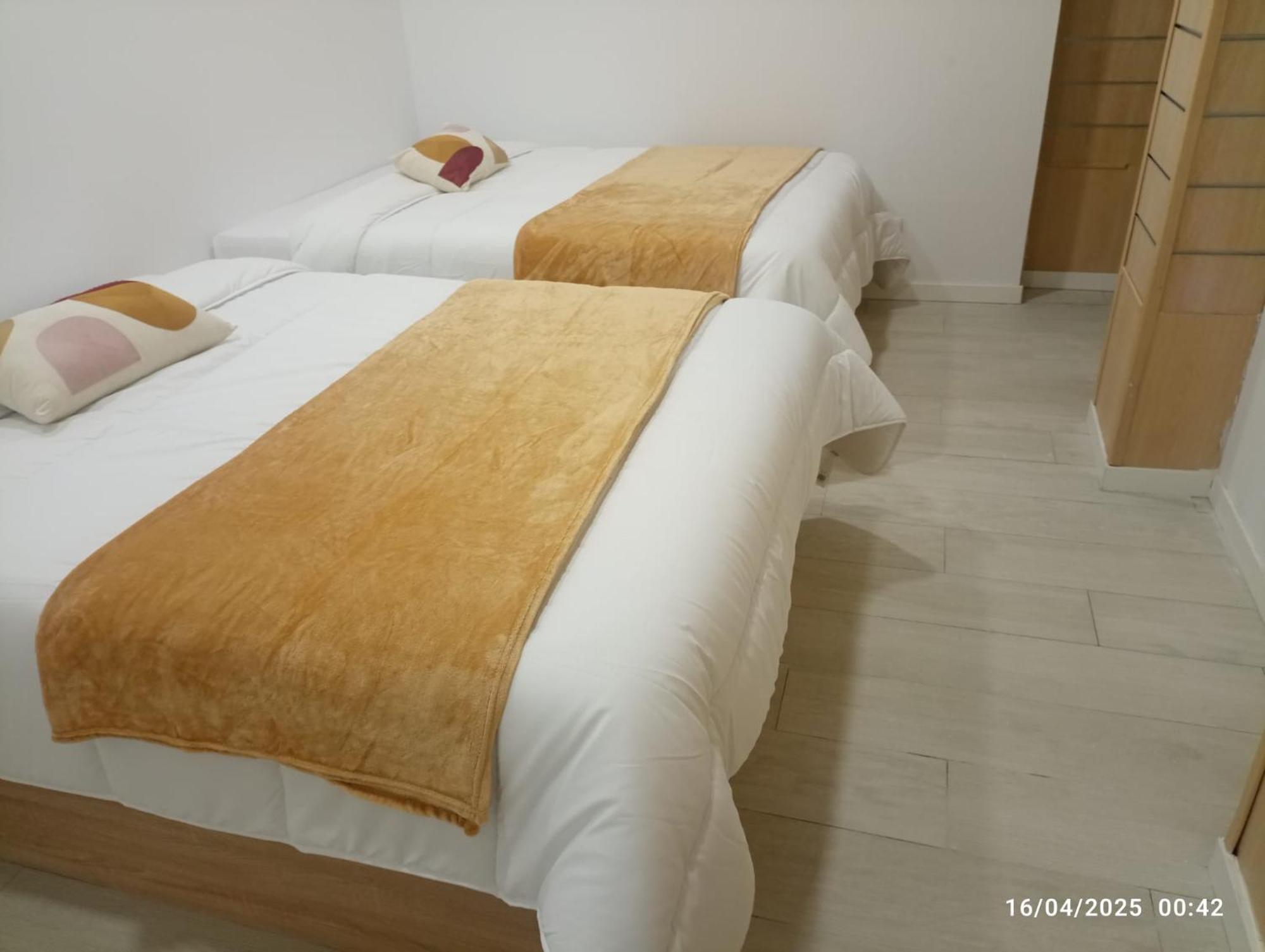 Hostel Alexa Host