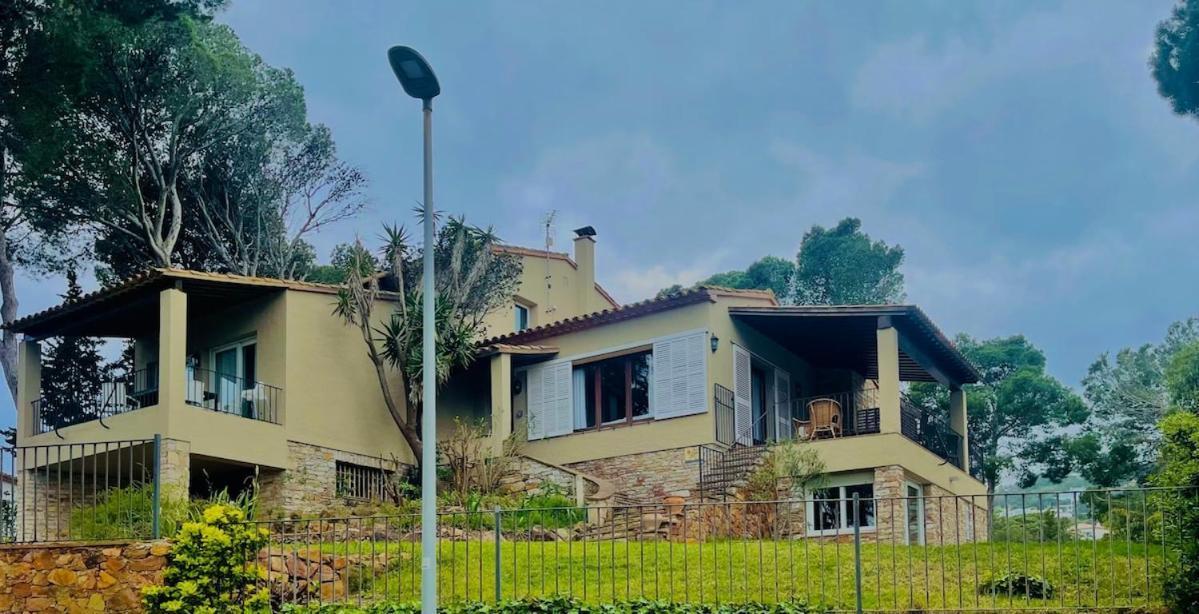 Villa Cala Del Rey In Sa Riera, Costa Brava *