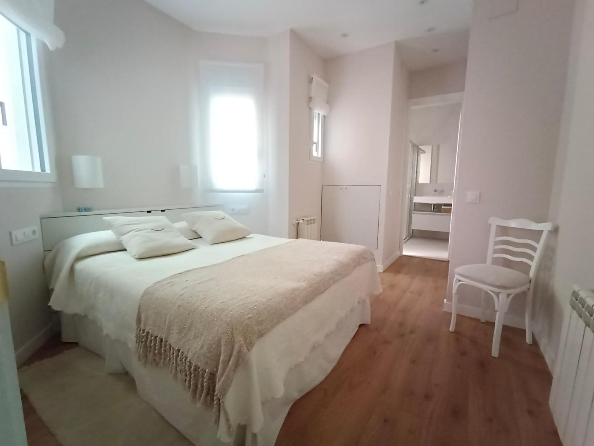 Apartment Piso Reformado De 2 Y 2 Banos *
