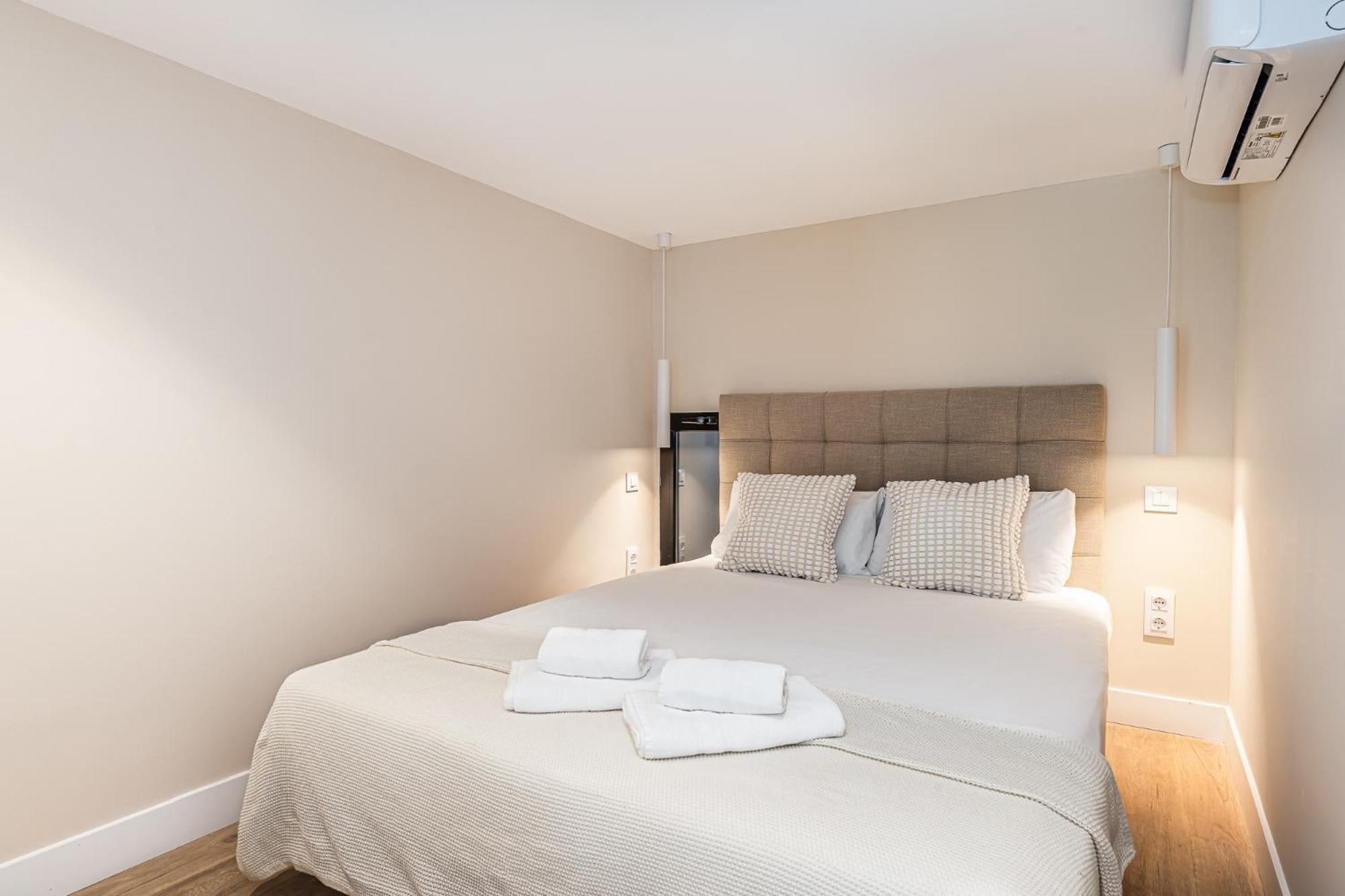 Apartment Waou Essence V Anton Martin Madrid