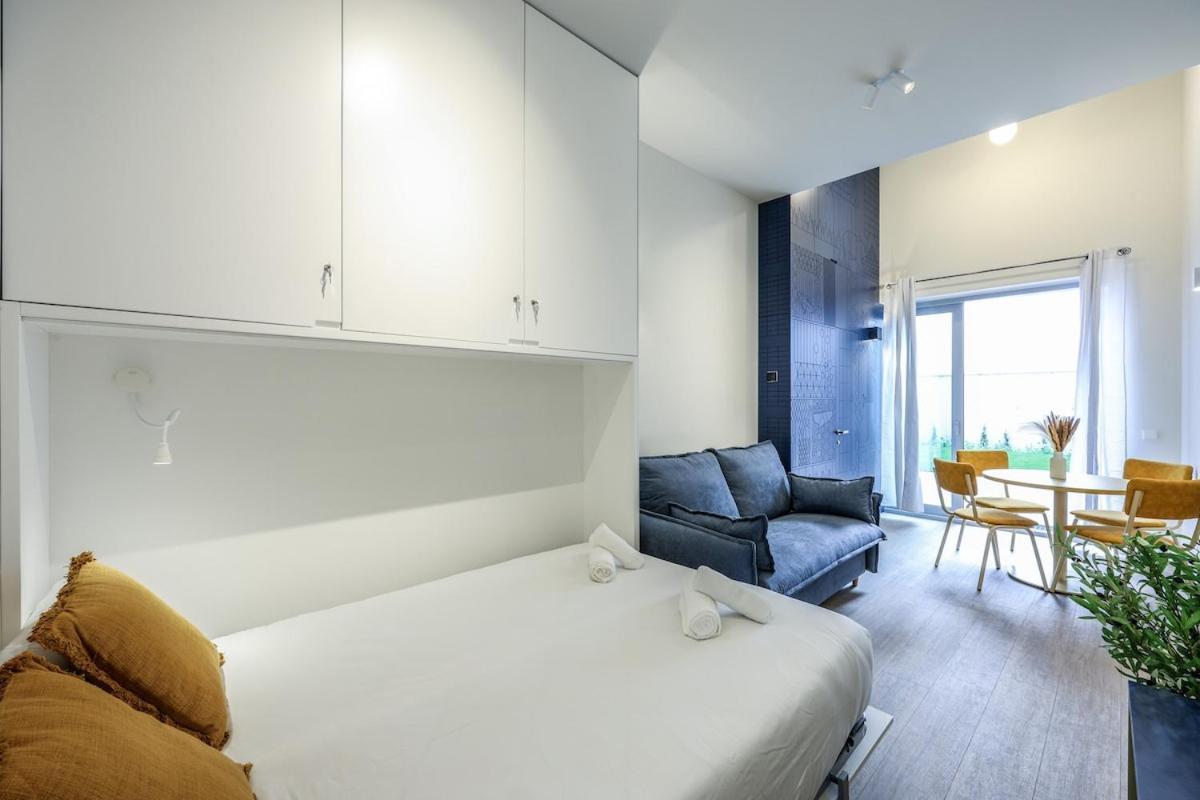 Chic Steps From Gran Via Apartment *