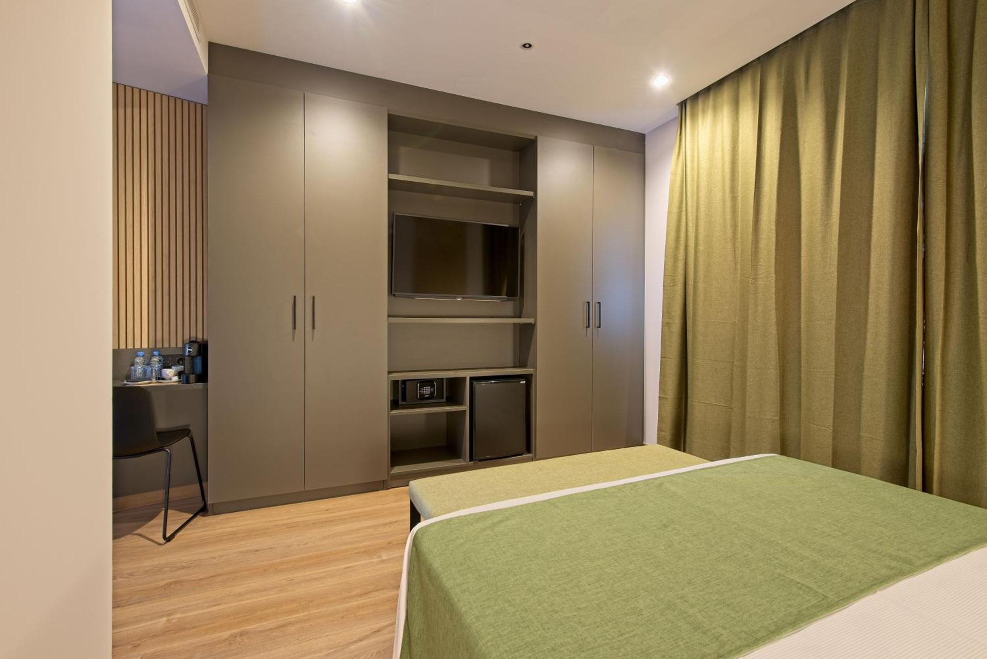 Hotel Dwo Colours Alcala