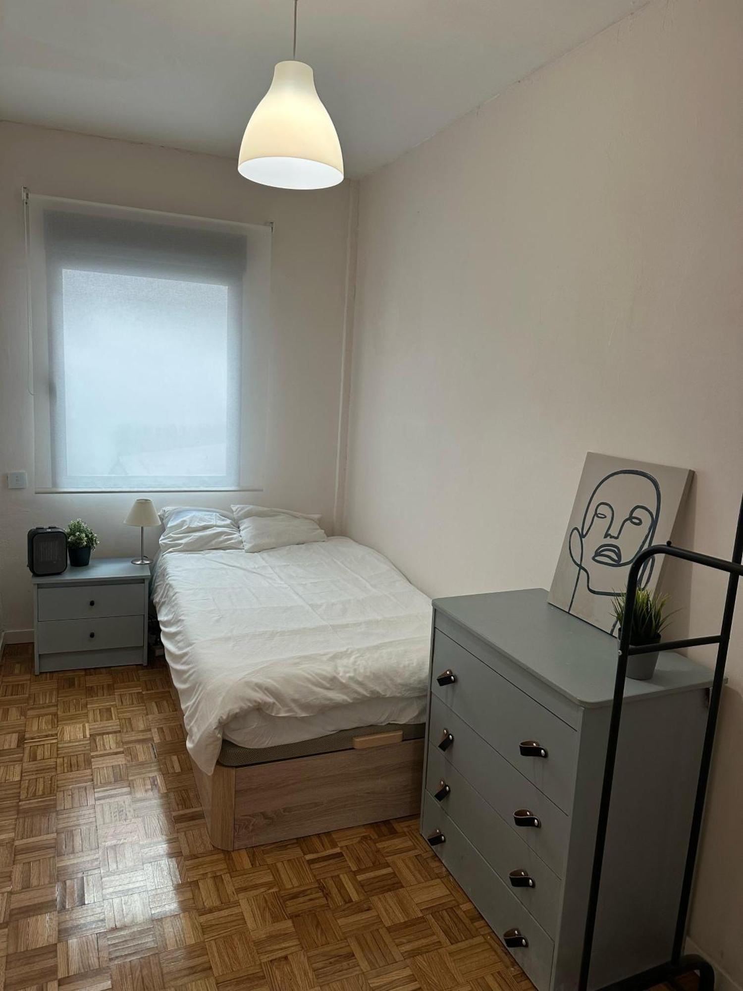 Piso Con Terraza En Rio * Madrid