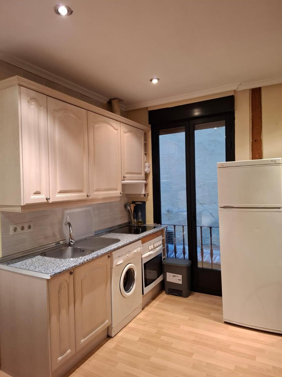 Apartamento Valverde Calle Junto A Metro Gran Via