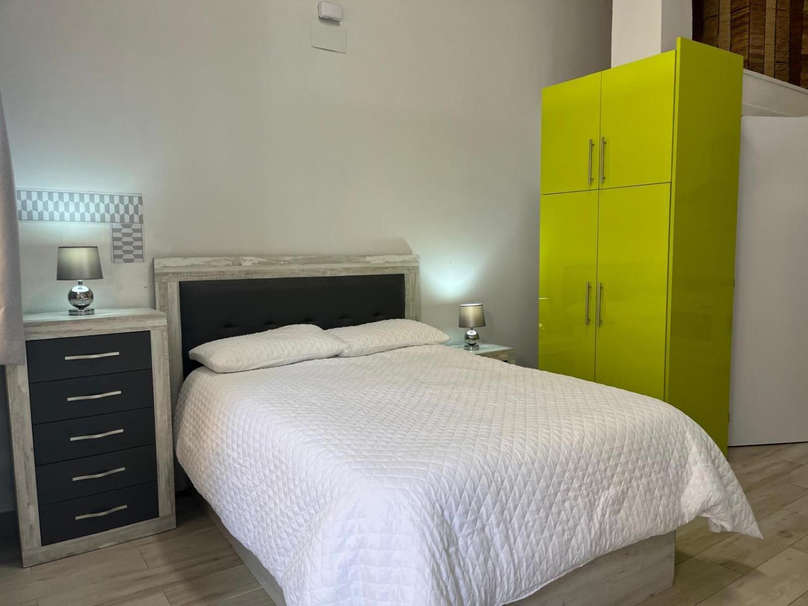 Estudio En Acogedor Apartment Madrid