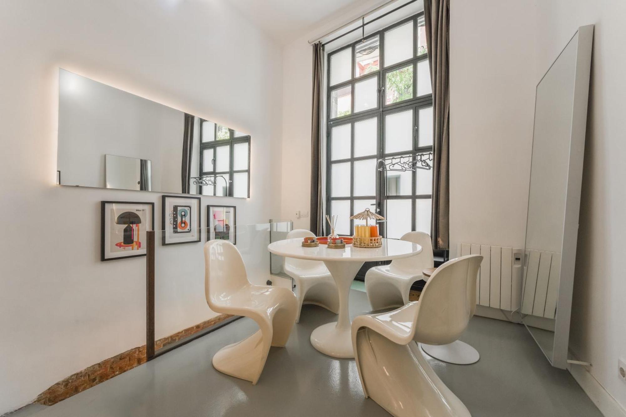 Apartment Luxury 120 M2 Famous Designer Flat In Madrid's Golden Triangle