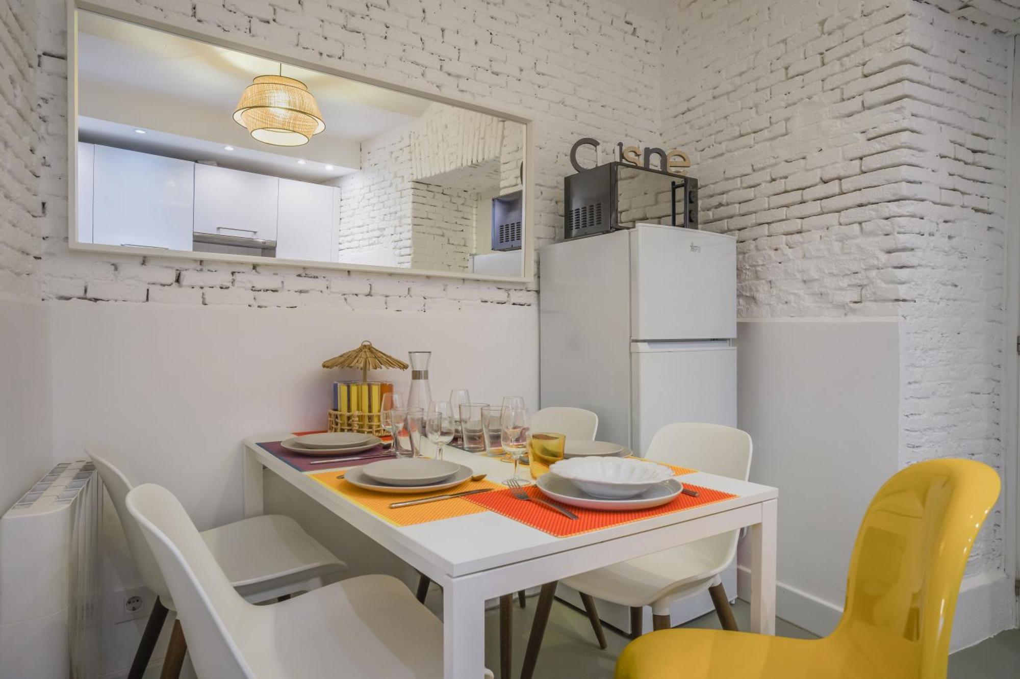 Luxury 120 M2 Famous Designer Flat In Madrid's Golden Triangle Madrid