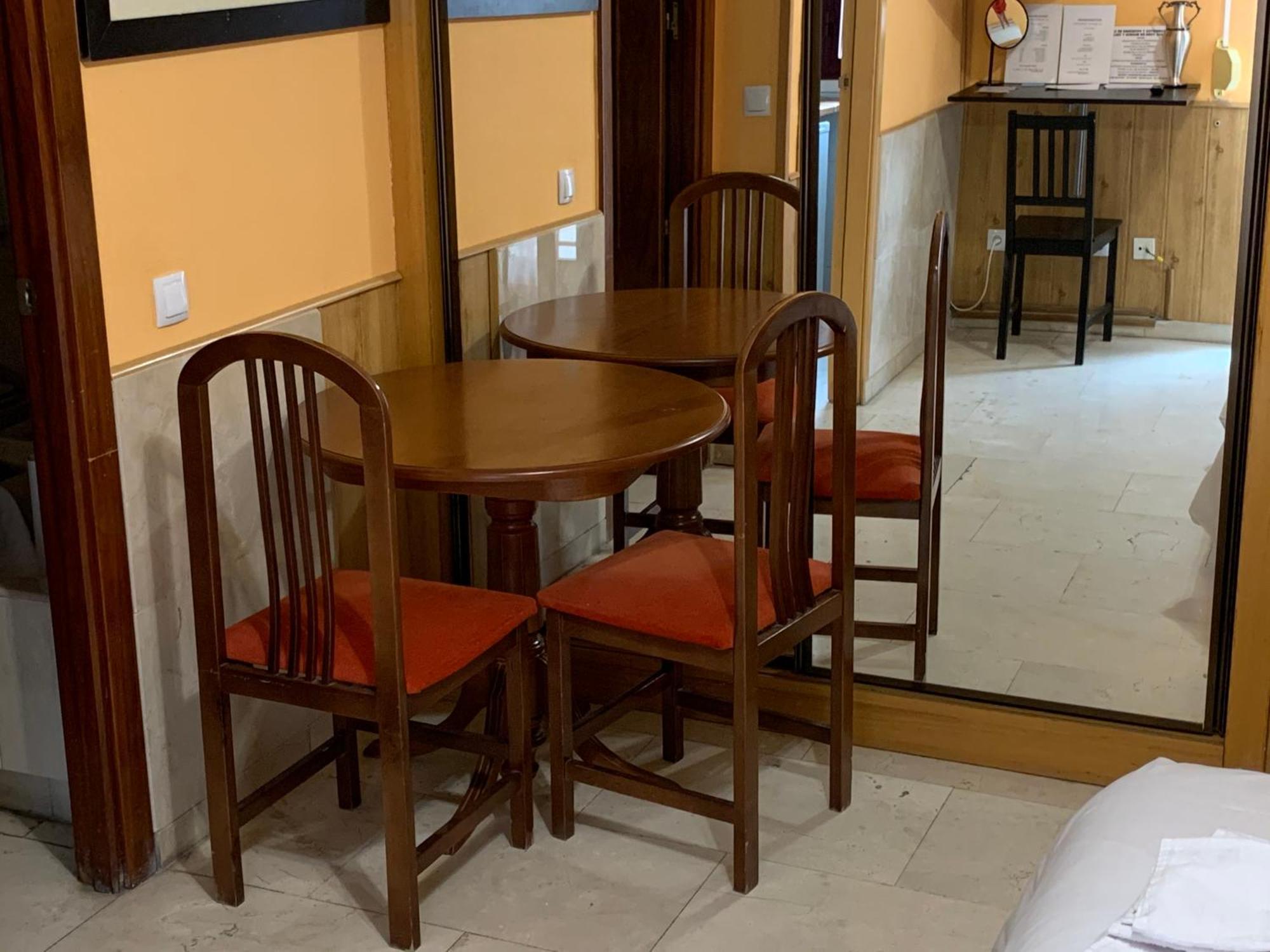 Apartamento Y Estudios Torr En - Chamartin Con Wifi Gratis