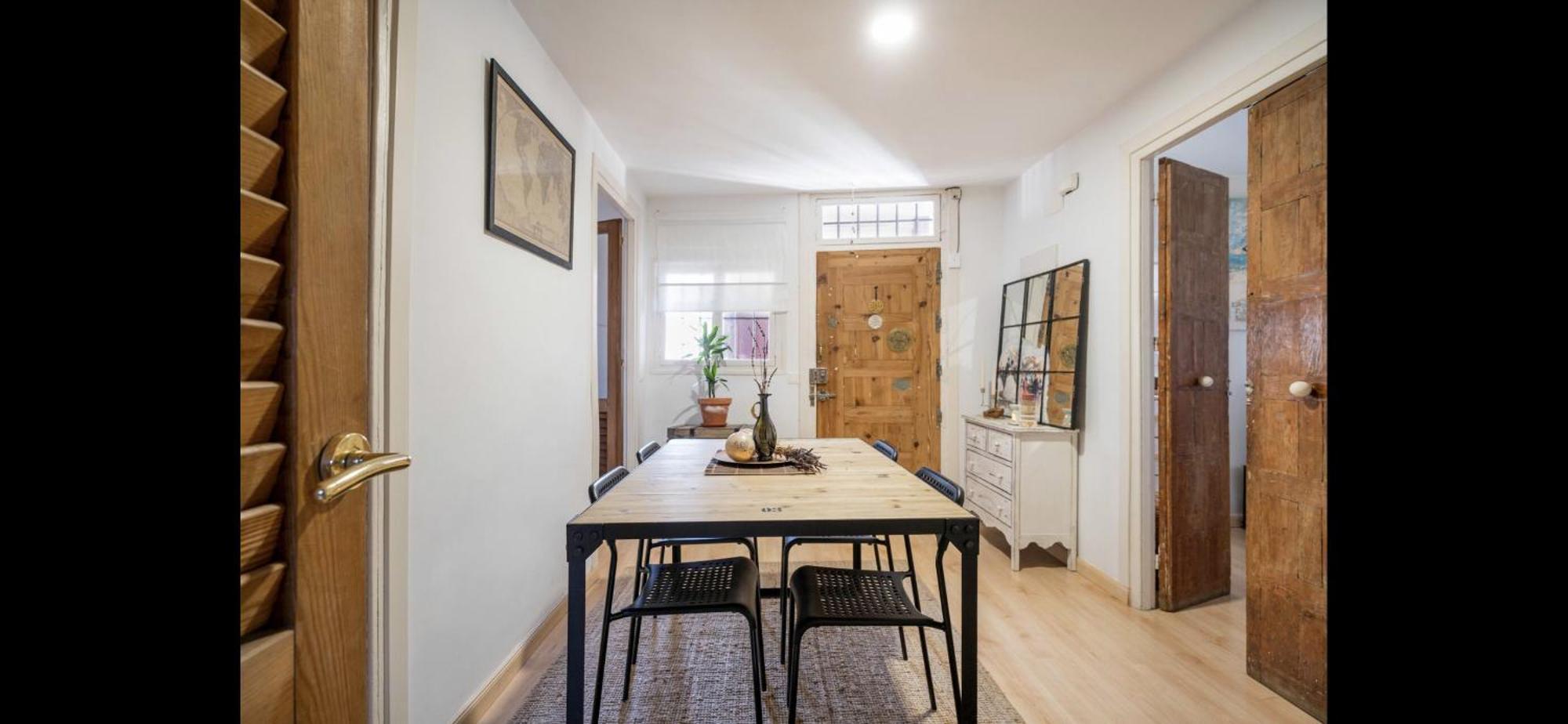 Apartamento In Monumental Square Center Madrid