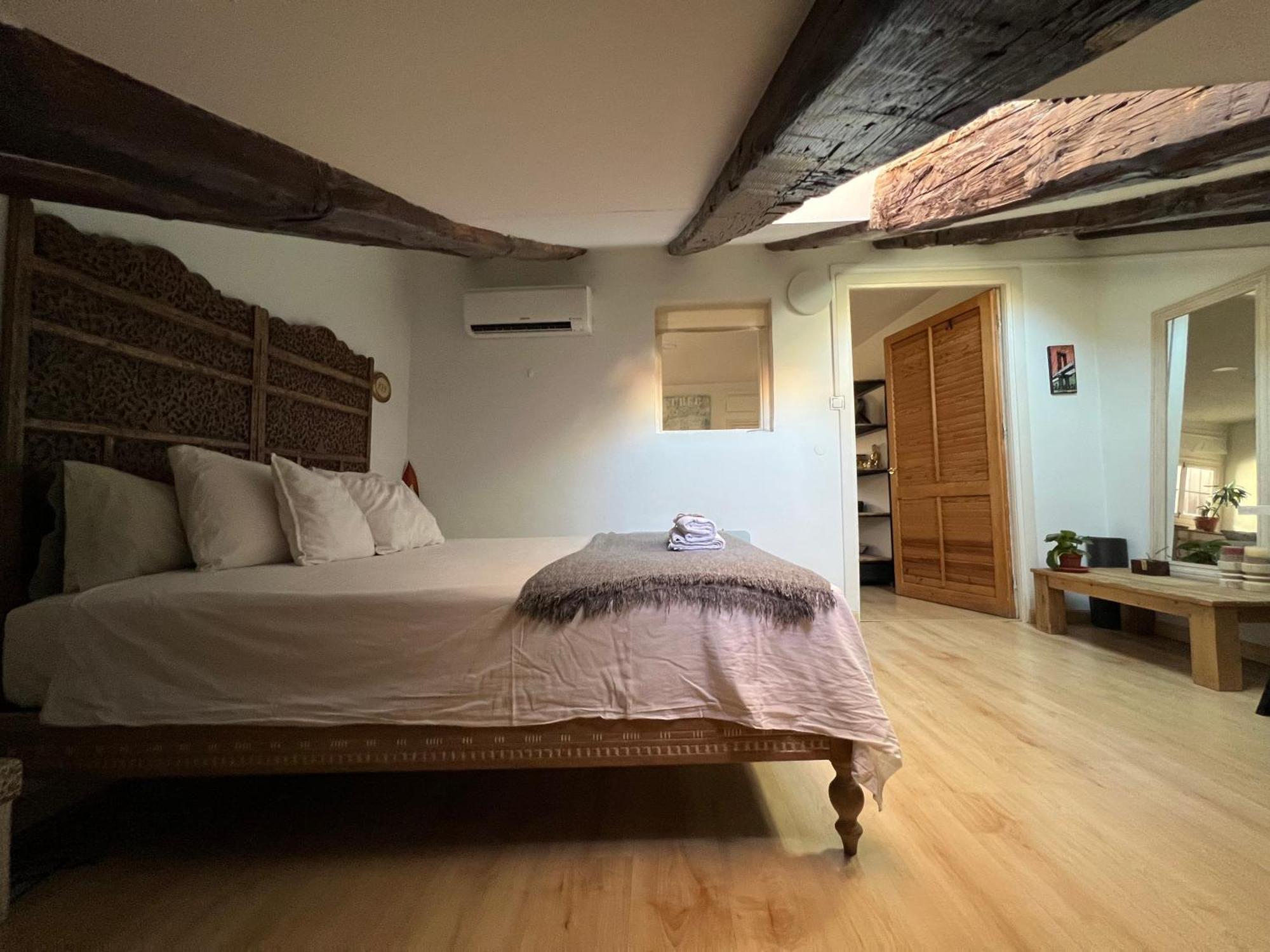 Apartamento In Monumental Square Center