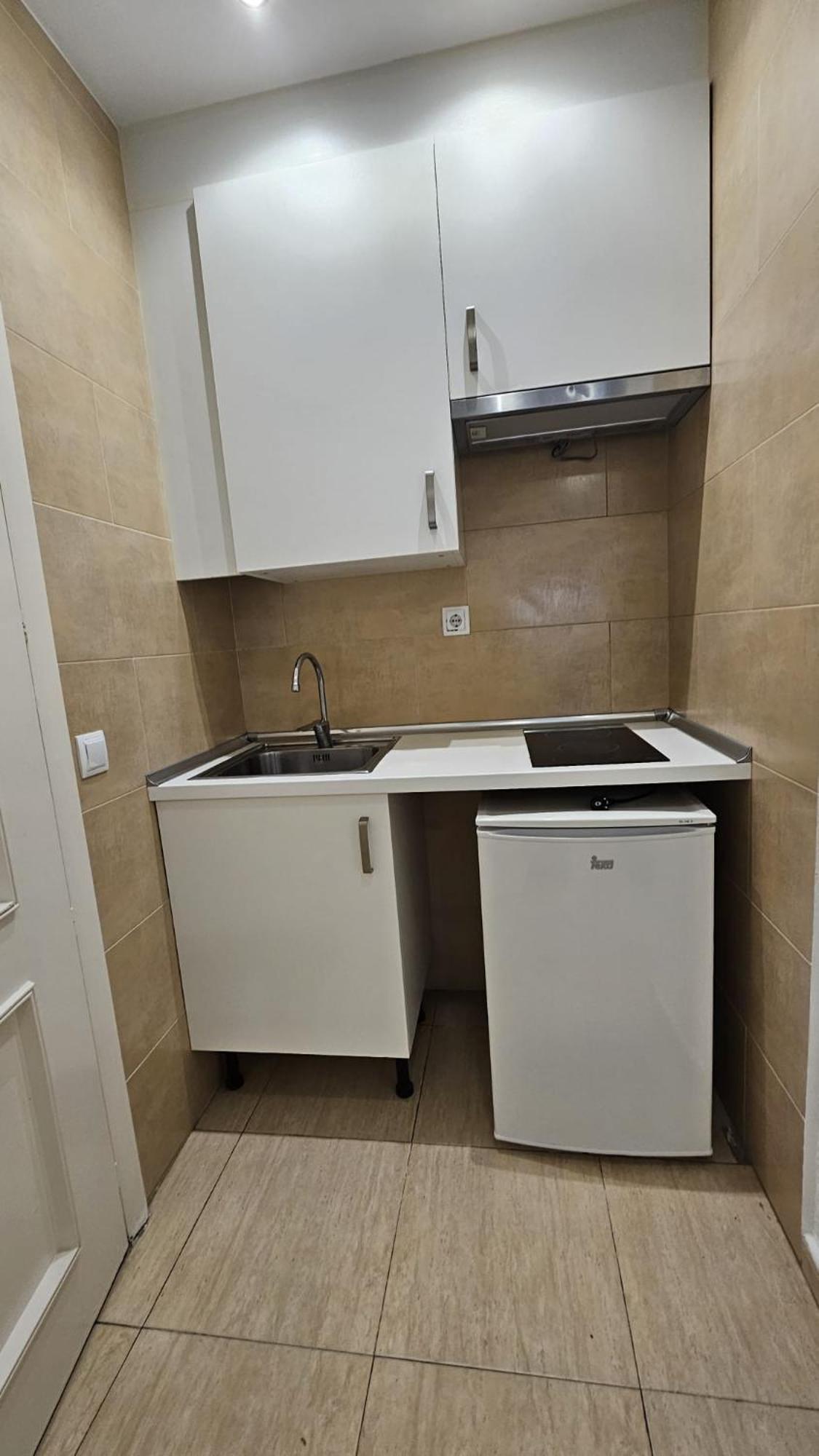 Classy I - Ferga Apartment Madrid