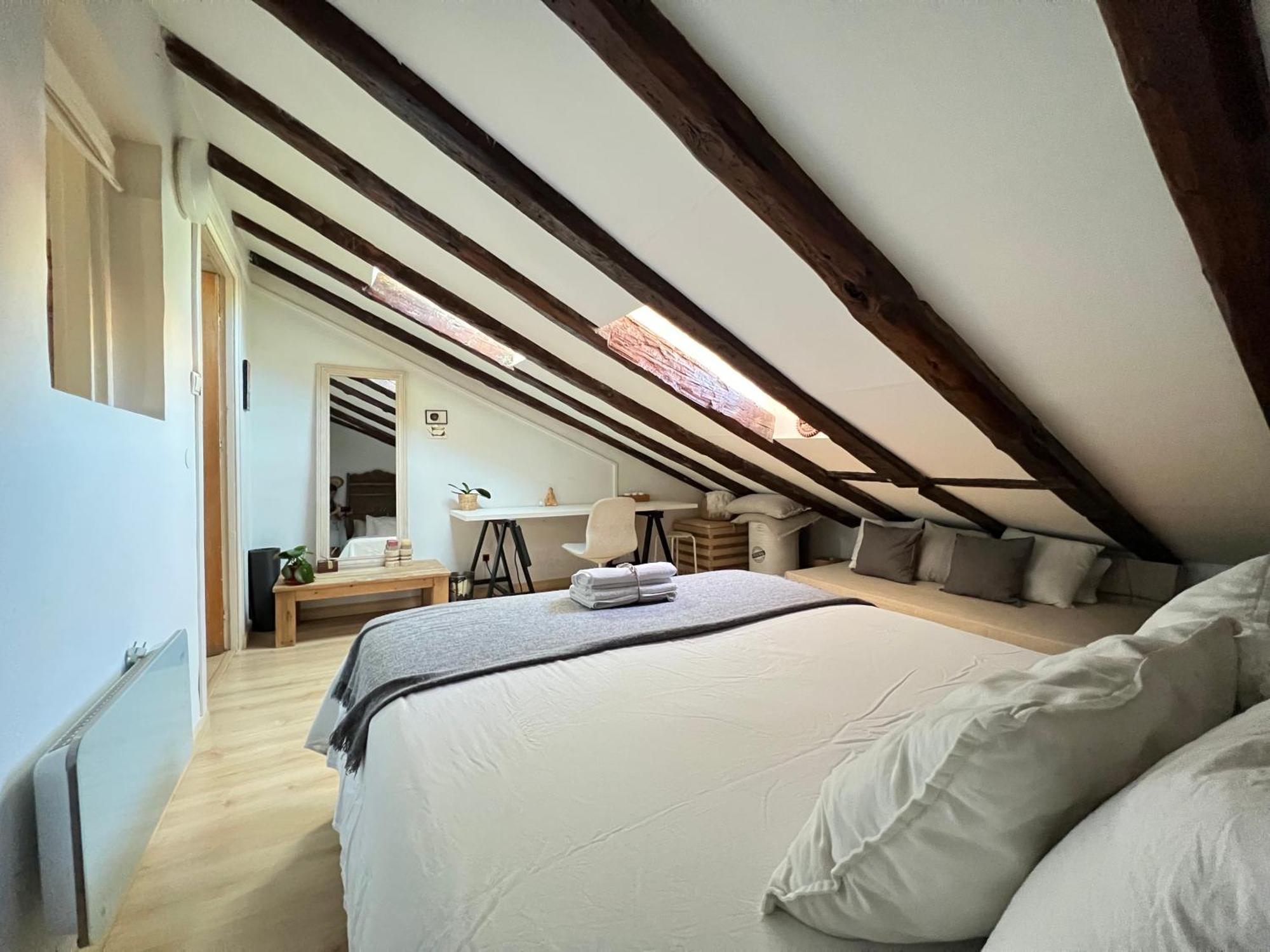 Apartamento In Monumental Square Center