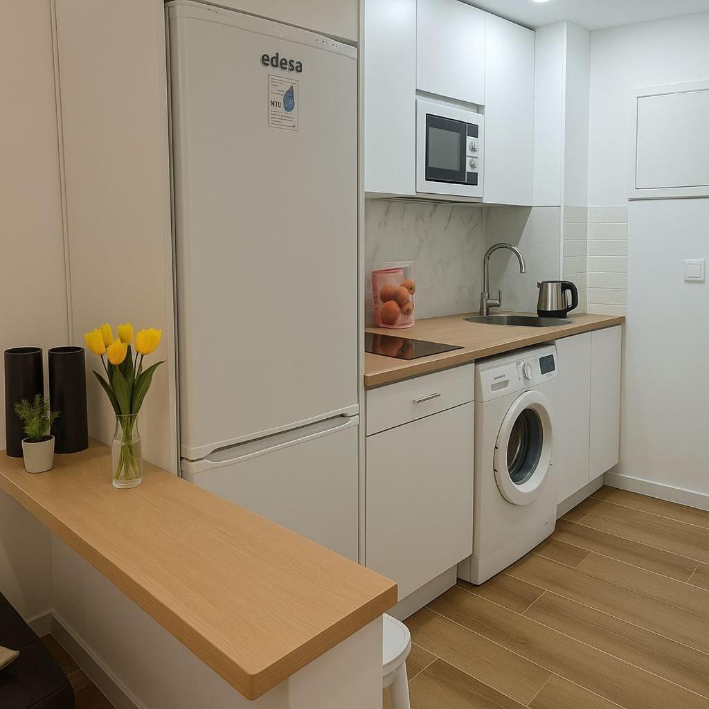 Comodo En Climatizado Apartment Madrid