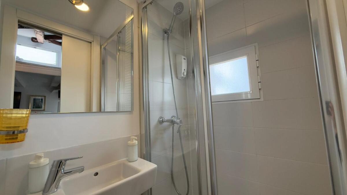 Outdoor For 2 People In Lavapies - Amparo - 3 Apartment Madrid