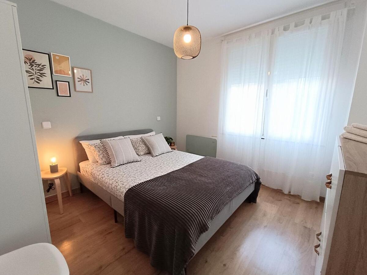 Cute Loft, 6 Metro Stops From Downtown, Ac & Wifi *