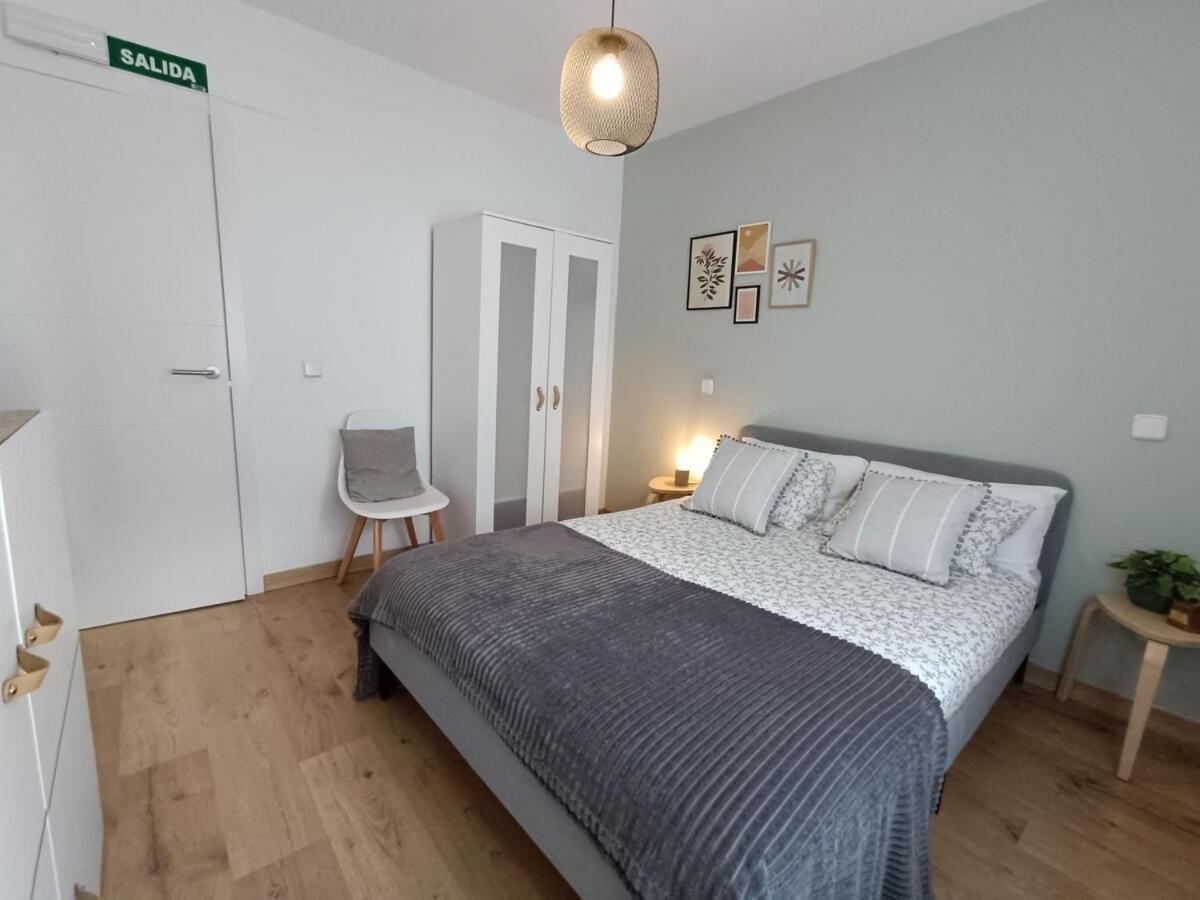Cute Loft, 6 Metro Stops From Downtown, Ac & Wifi Apartment Madrid
