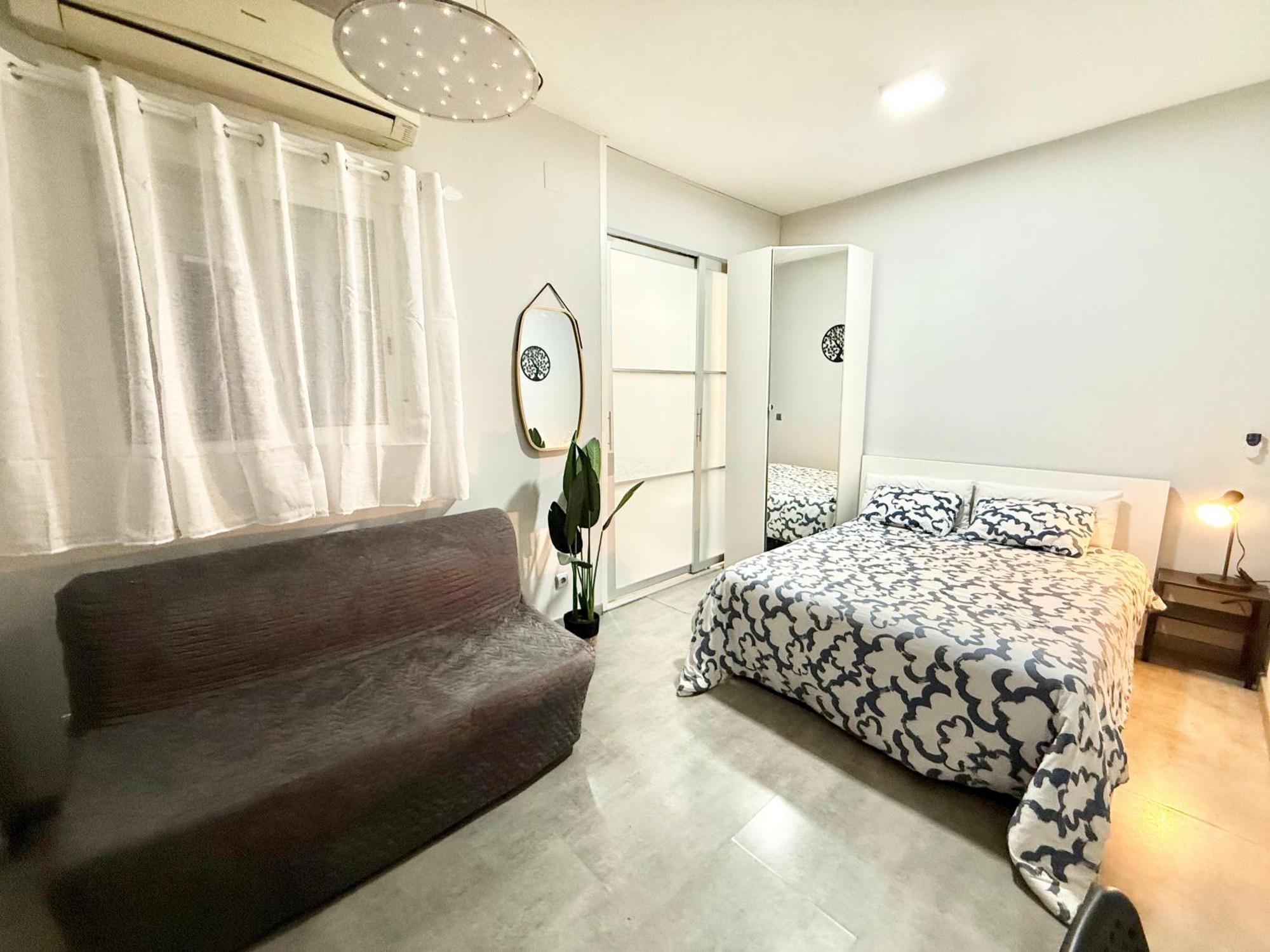 Apartment Amch Metro Delicias 01 *