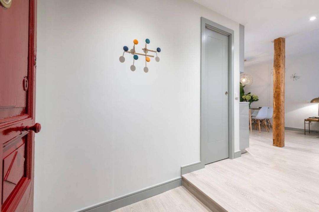 Sophisticated Brand New Flat Apartment *