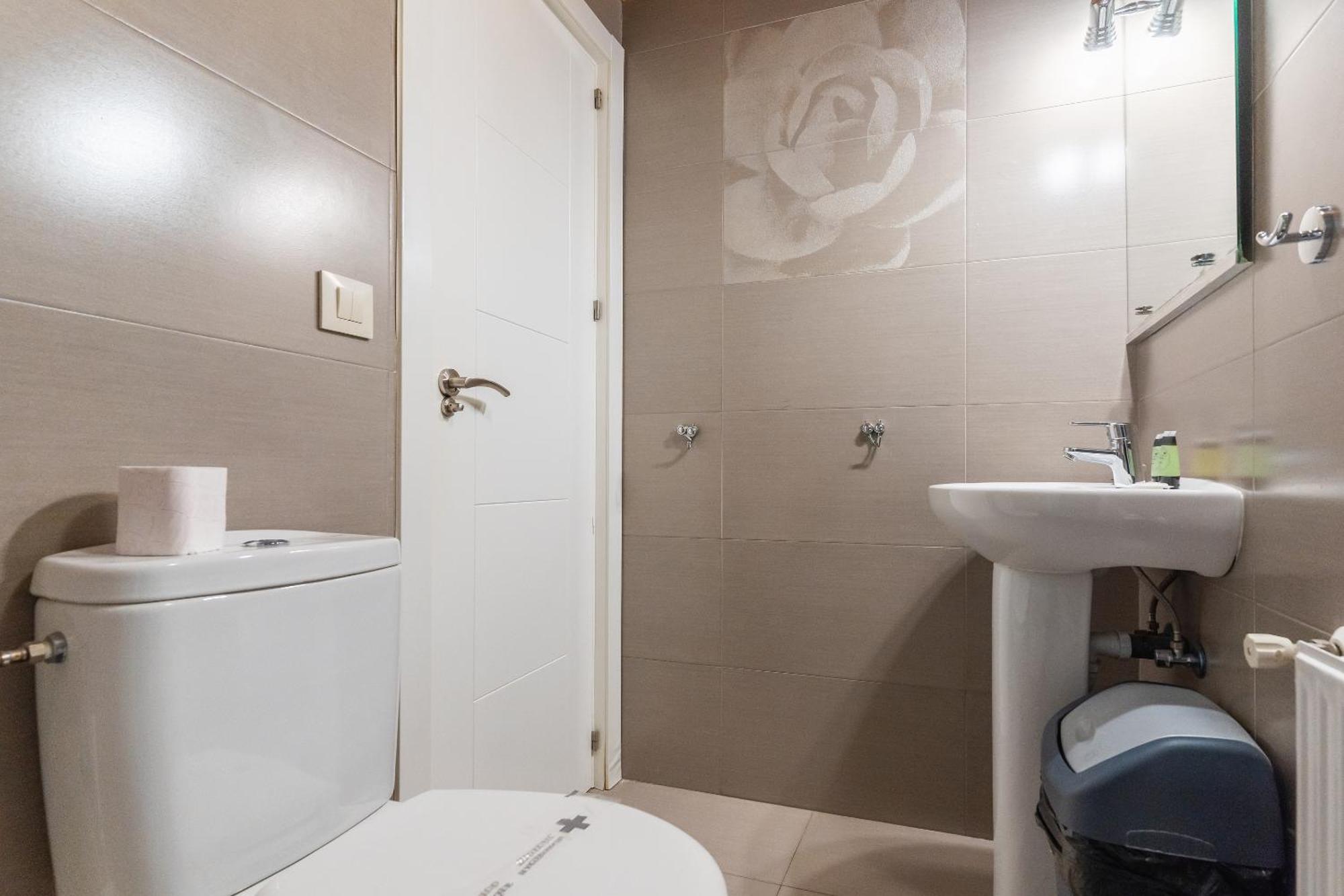 Lejlighed 2 Bedrooms 1,5bathrooms Furnished - Sol - Bright & Functional - Mintystay Madrid