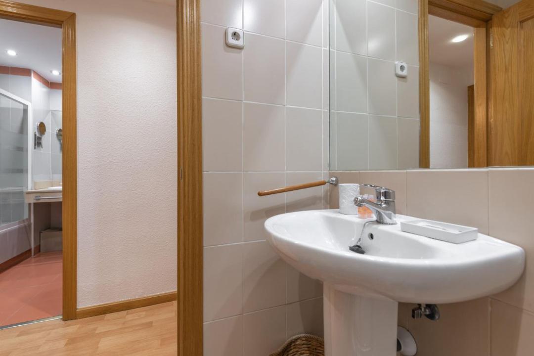 2 Bedrooms 2 Bathrooms Furnished - Malasana Apartment *