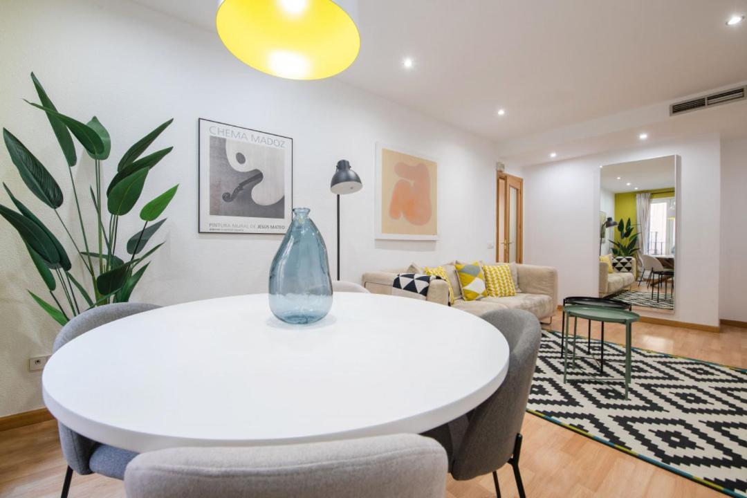 2 Bedrooms 2 Bathrooms Furnished - Malasana Apartment