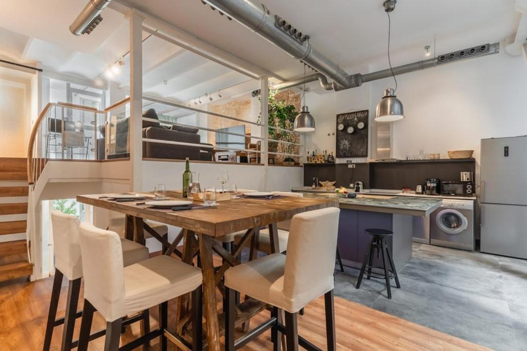 175m Trendy Loft In Luxury District With Premium Amenities Apartment