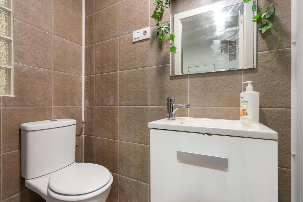 Downtown 2 Bedrooms Apartment Madrid