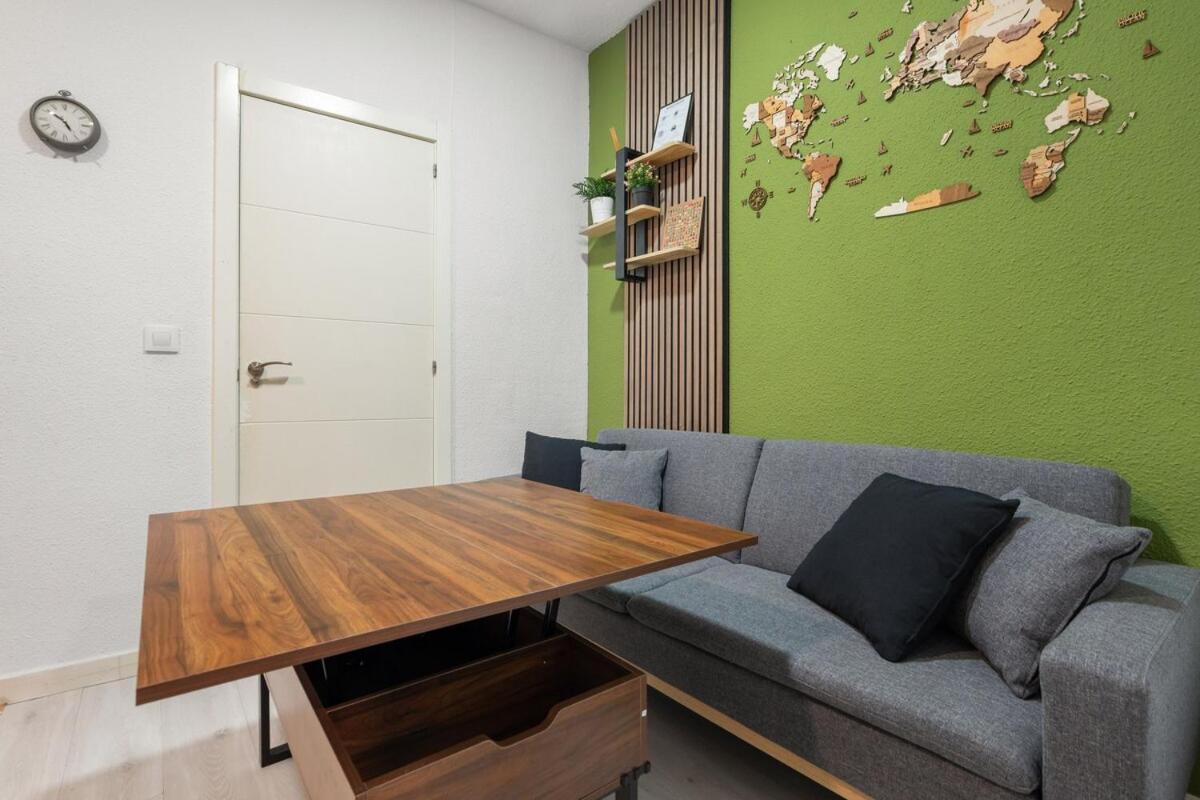Downtown 2 Bedrooms Apartment *