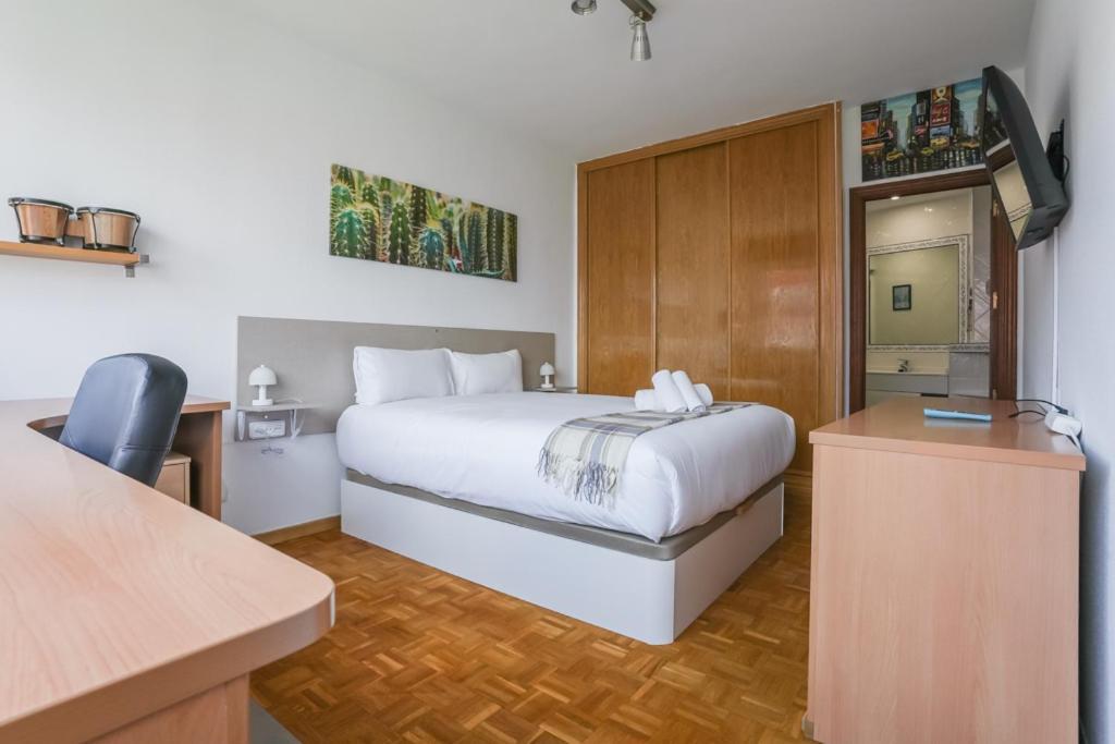Cozy And Bright - 1 Bedroom 1 Bathroom - Salamanca Apartment *