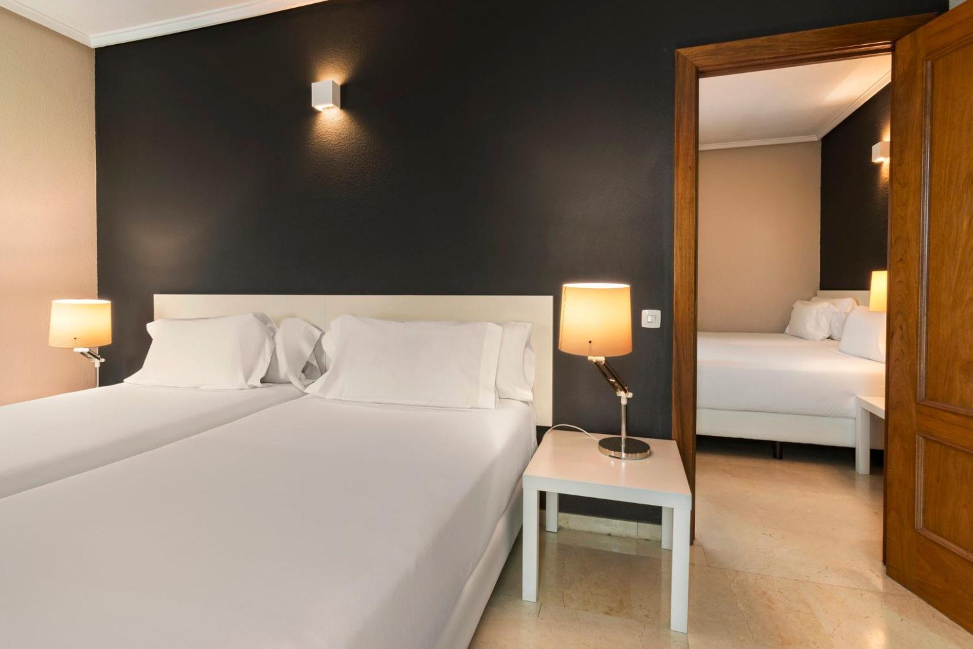 Aparthotel Sercotel Togumar 3*